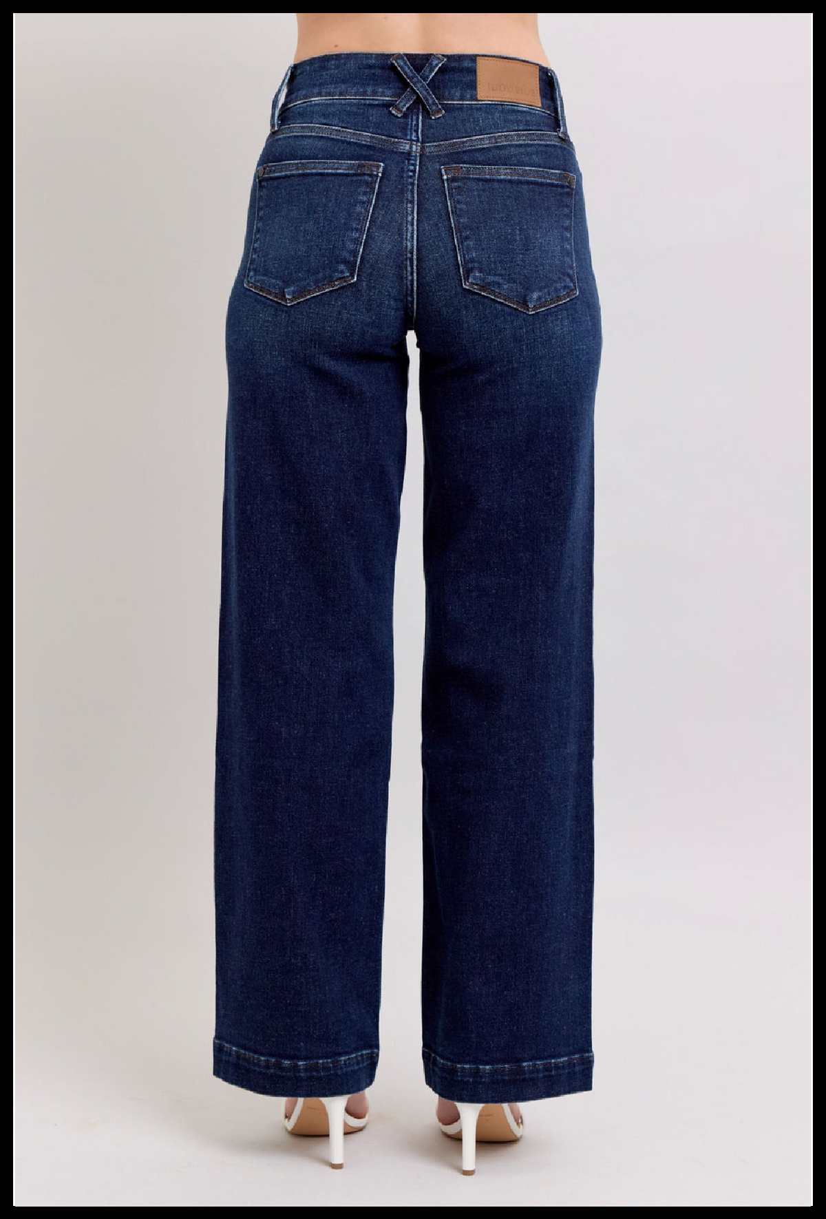 Judy Blue: Wide Leg PLUS, Dark Wash