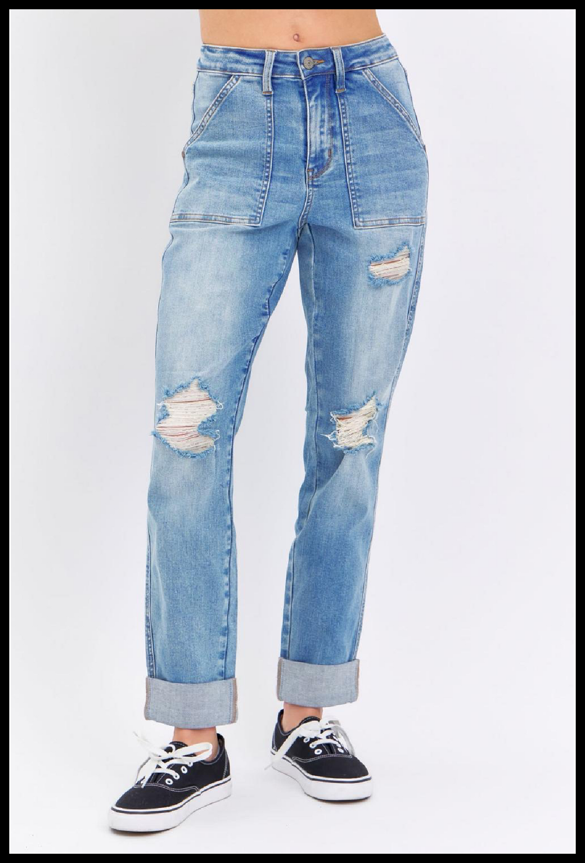 Judy Blue: Boyfriend Fit PLUS, Medium Blue