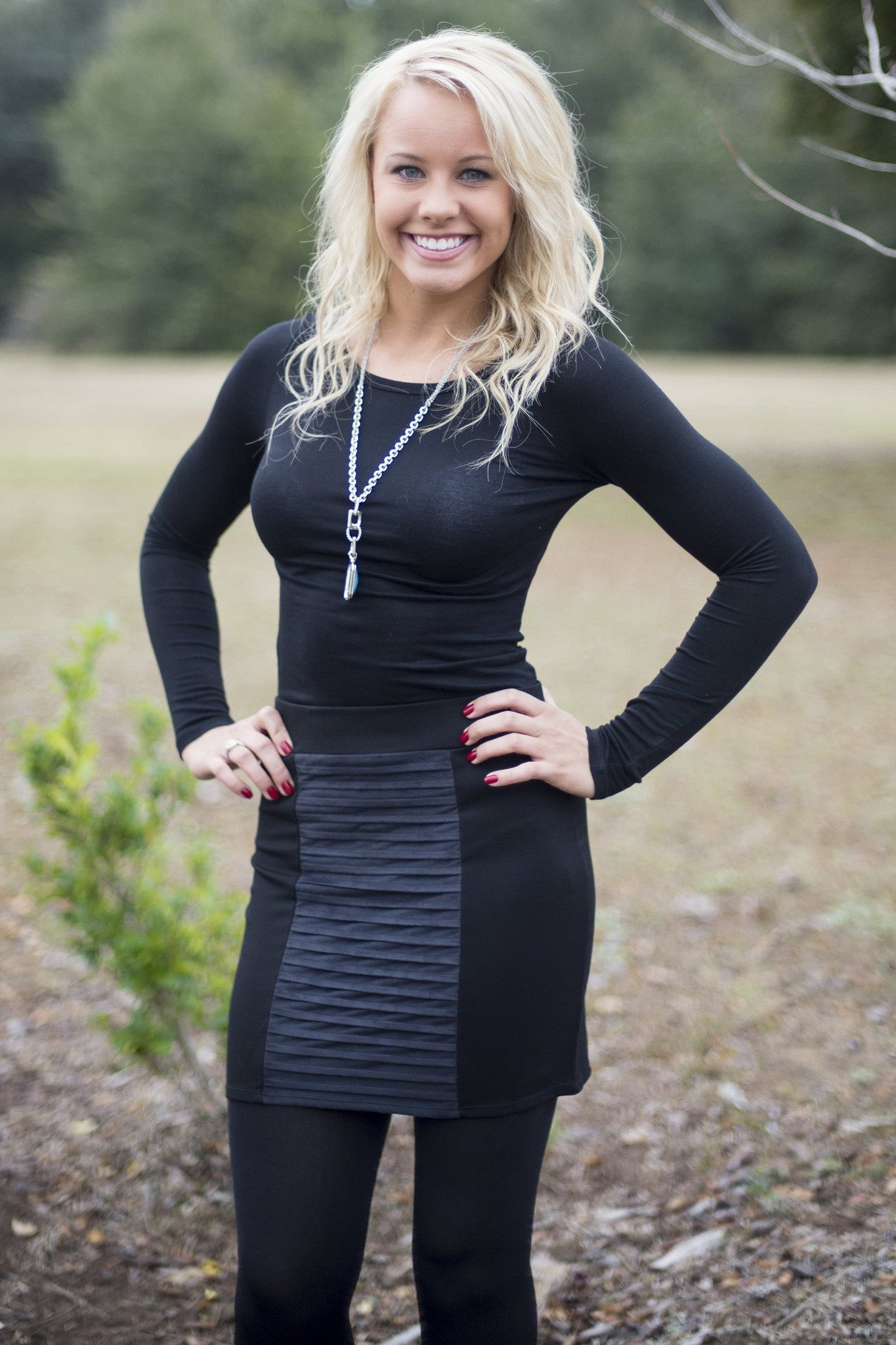 Mink Pink: Pamela Skirt, Black