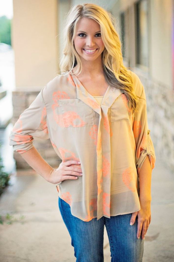 Karlie: Skulls Top - Neon Orange