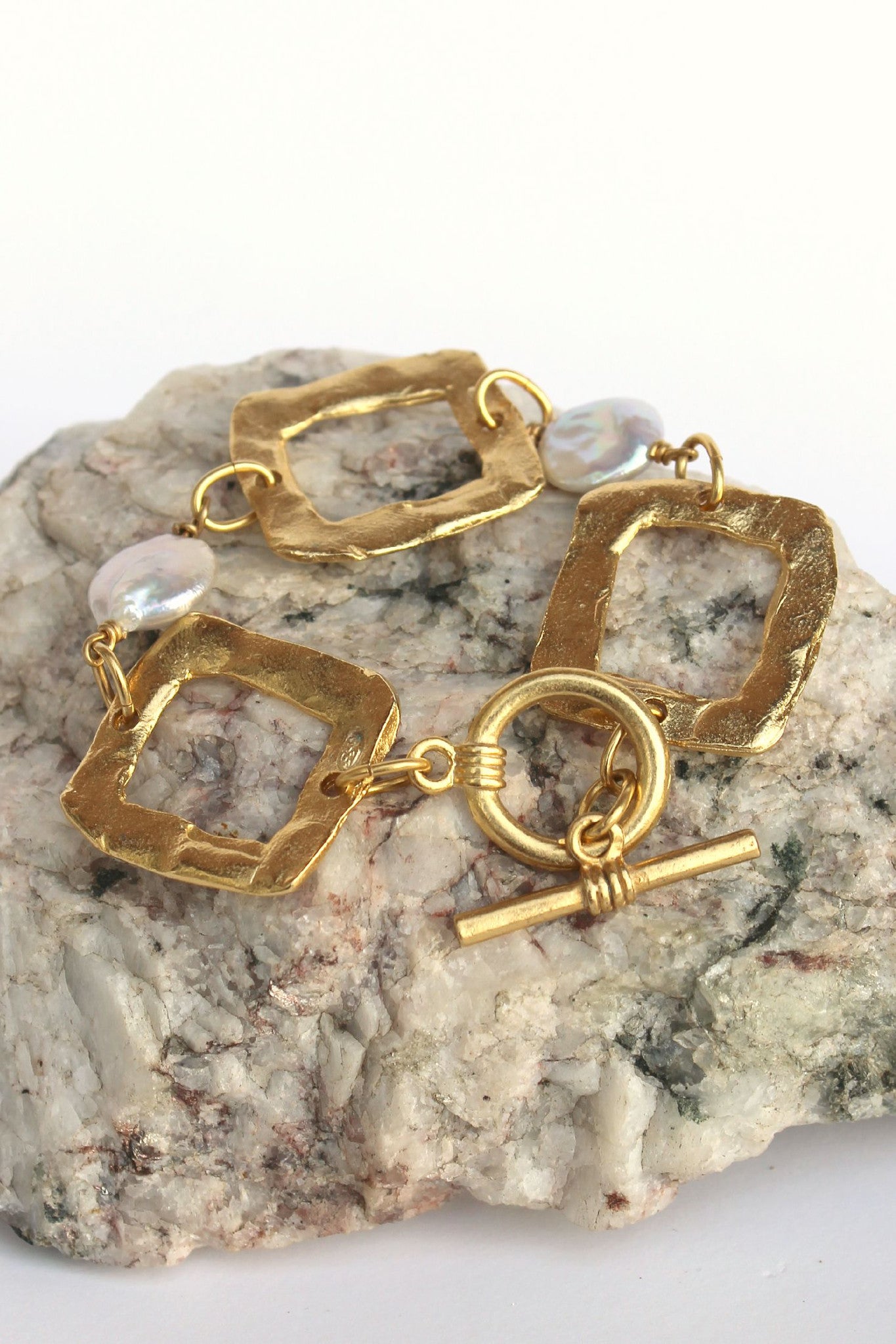 Susan Shaw: Open Square Toggle Bracelet, Gold