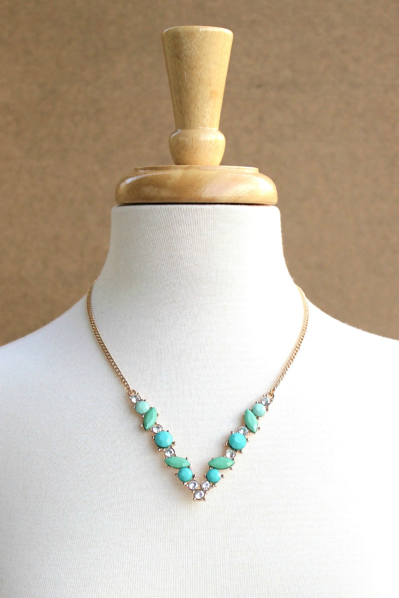 Beaded V Necklace, Mint