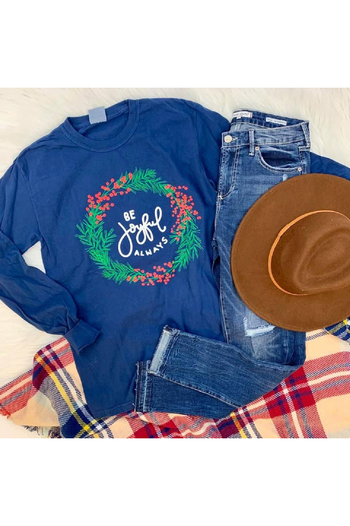 Joyful Wreath Tee, Navy