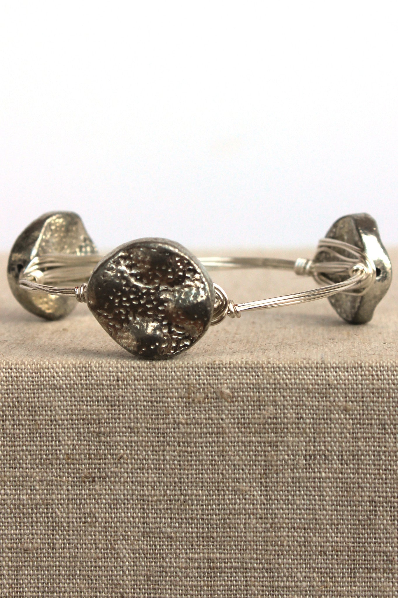 Mono Toned Bangle, Silver