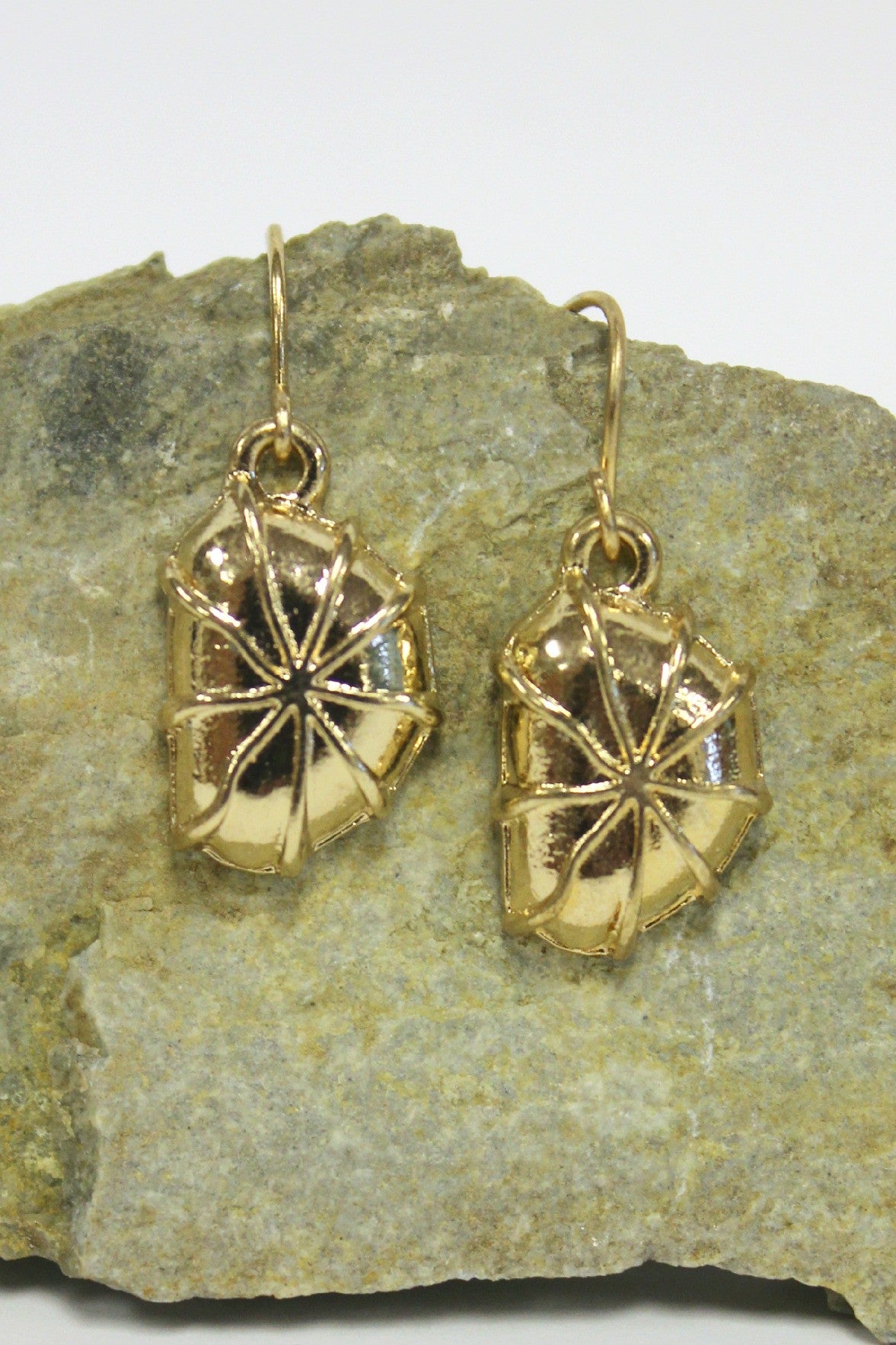 Starburst Shell Earrings, Gold