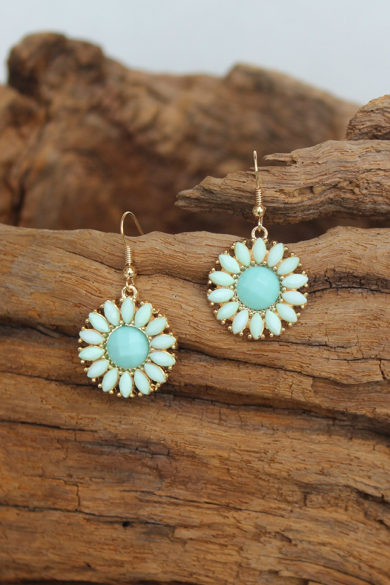 Daisy Earrings, Mint