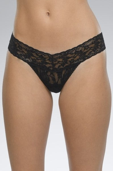 Hanky Panky: Signature Lace Low Rise Thong, Black