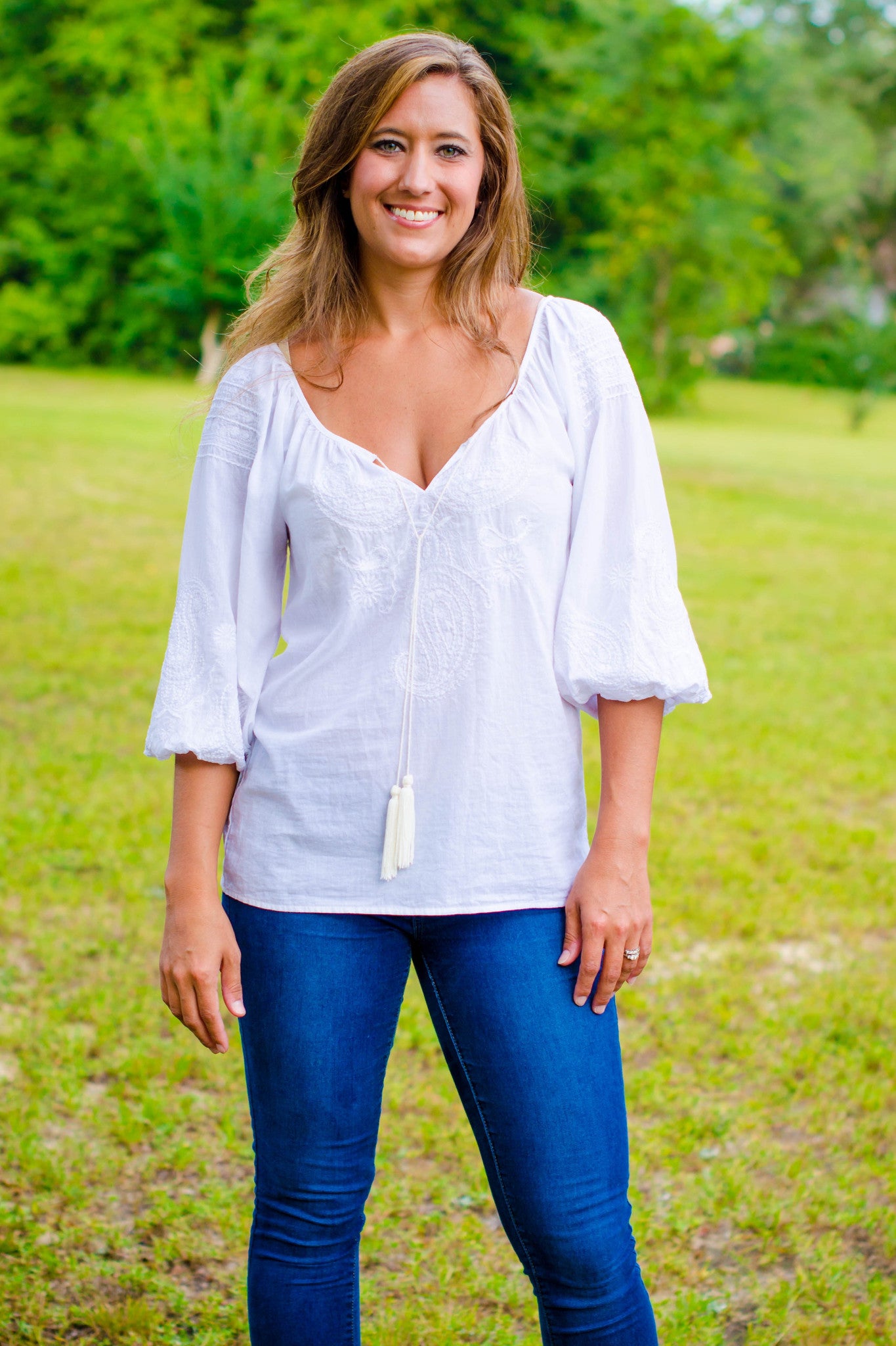 Single: Danielle Blouse, White