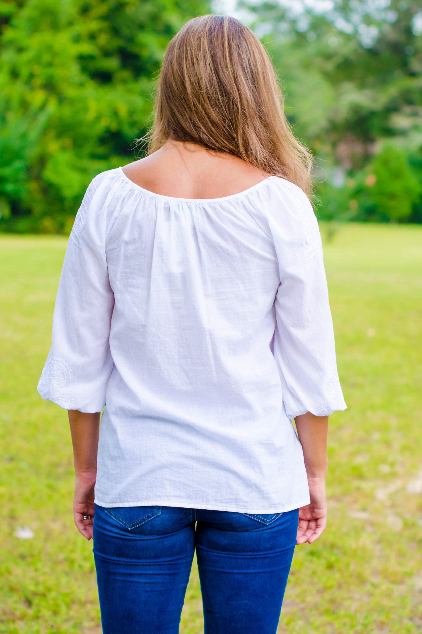 Single: Danielle Blouse, White