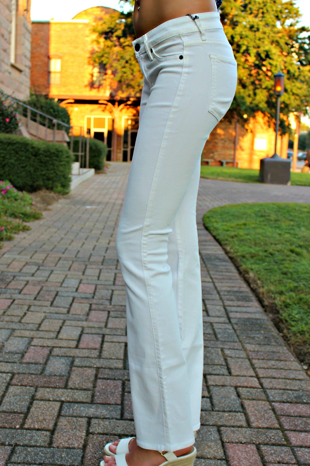 Rich &amp; Skinny: Wedge Denim Jeans, White