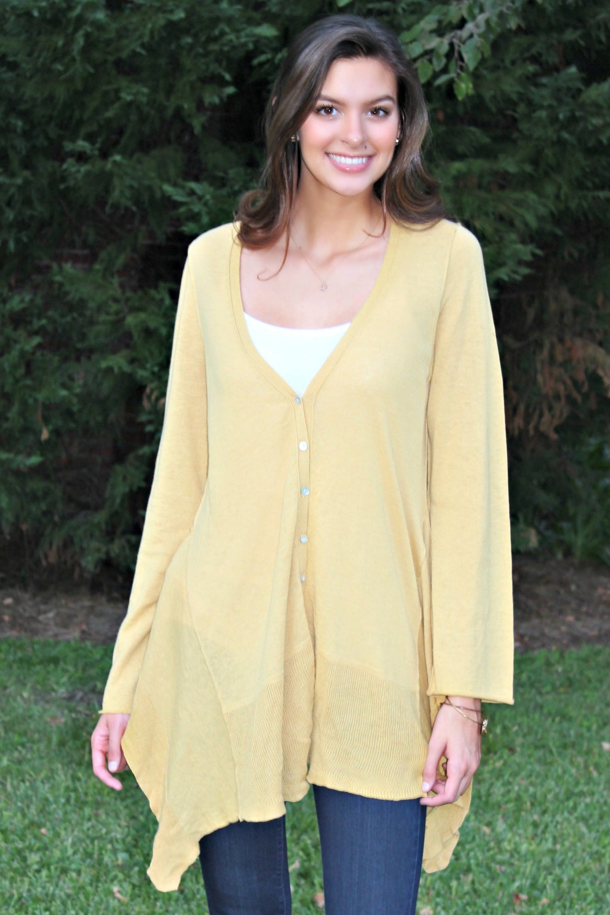 Ivy Jane: The Perfect Cardigan, Gold