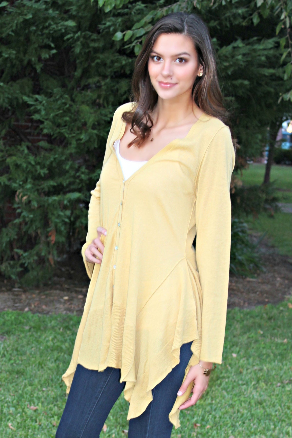 Ivy Jane: The Perfect Cardigan, Gold