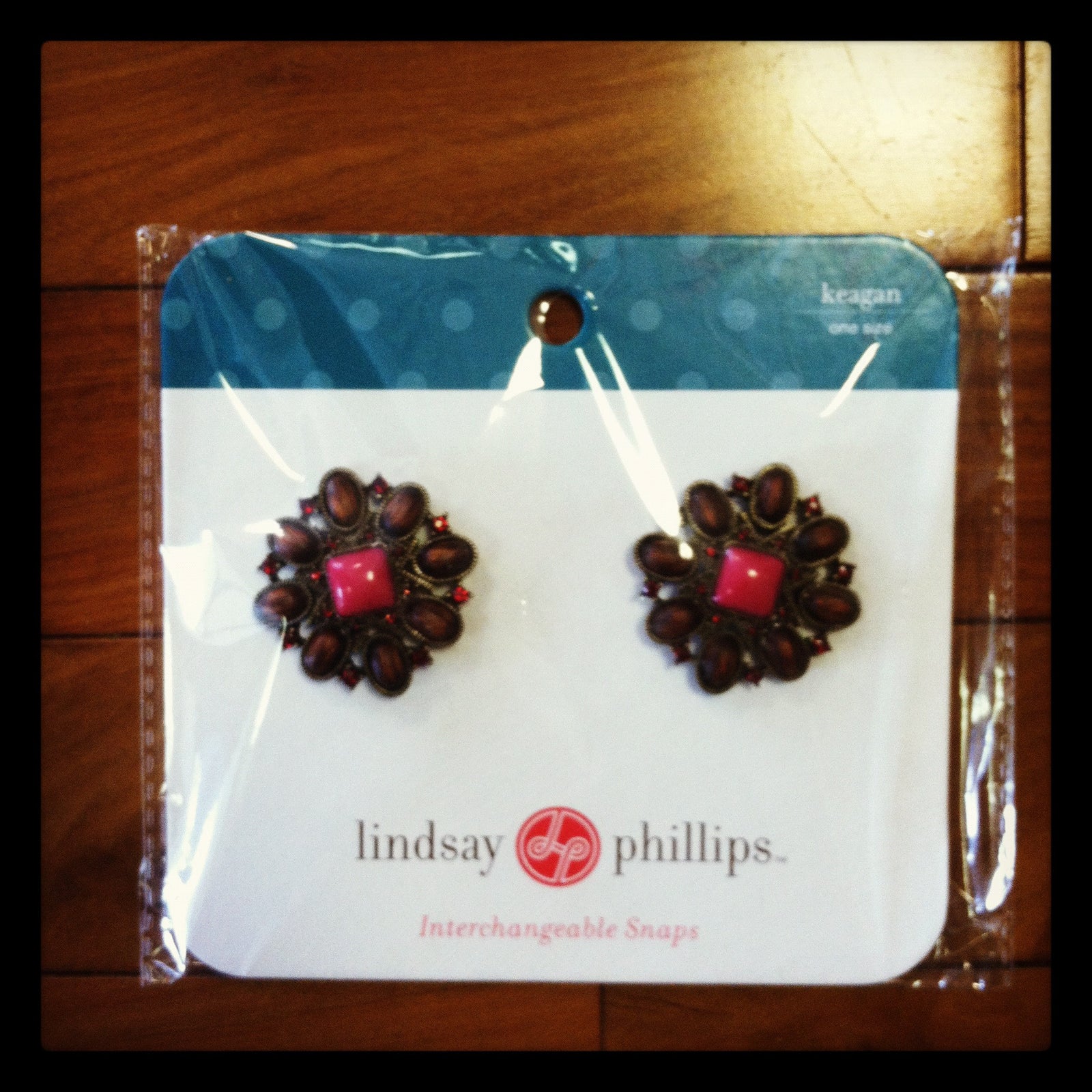 Lindsay Phillips: Keagan Snap, Pink