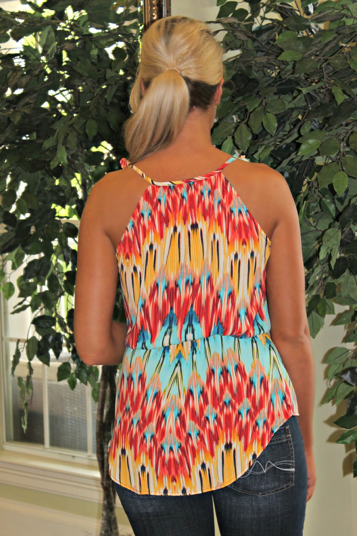 Glam: Tori Top, Red