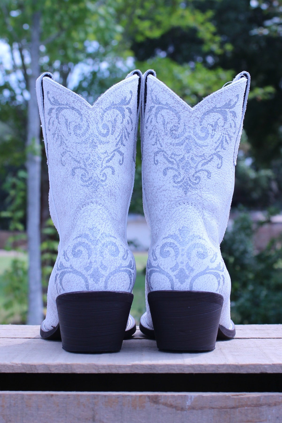 Laredo: Medallion Boot, White