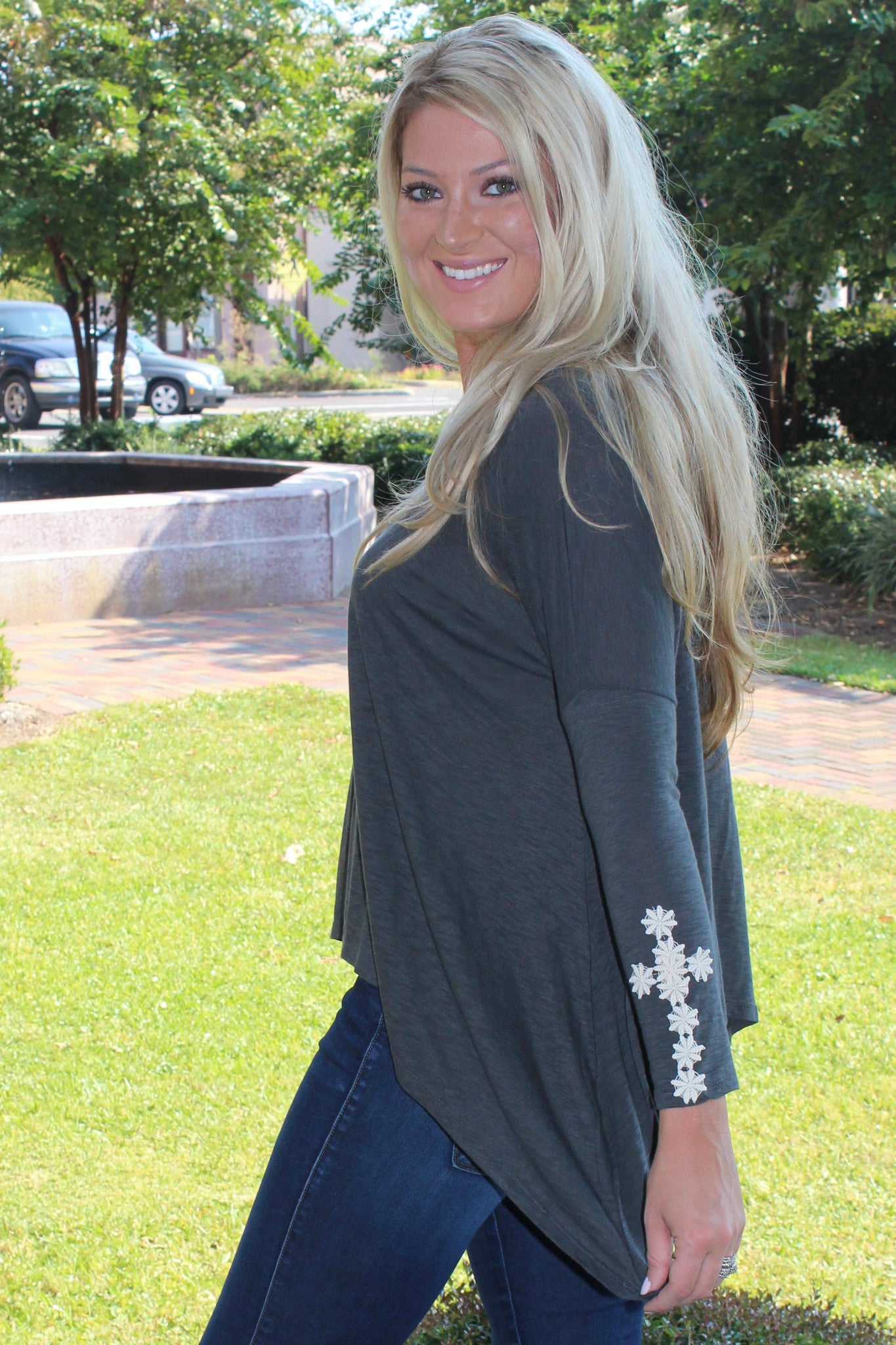 Missy Robertson: Ali Top, Gray