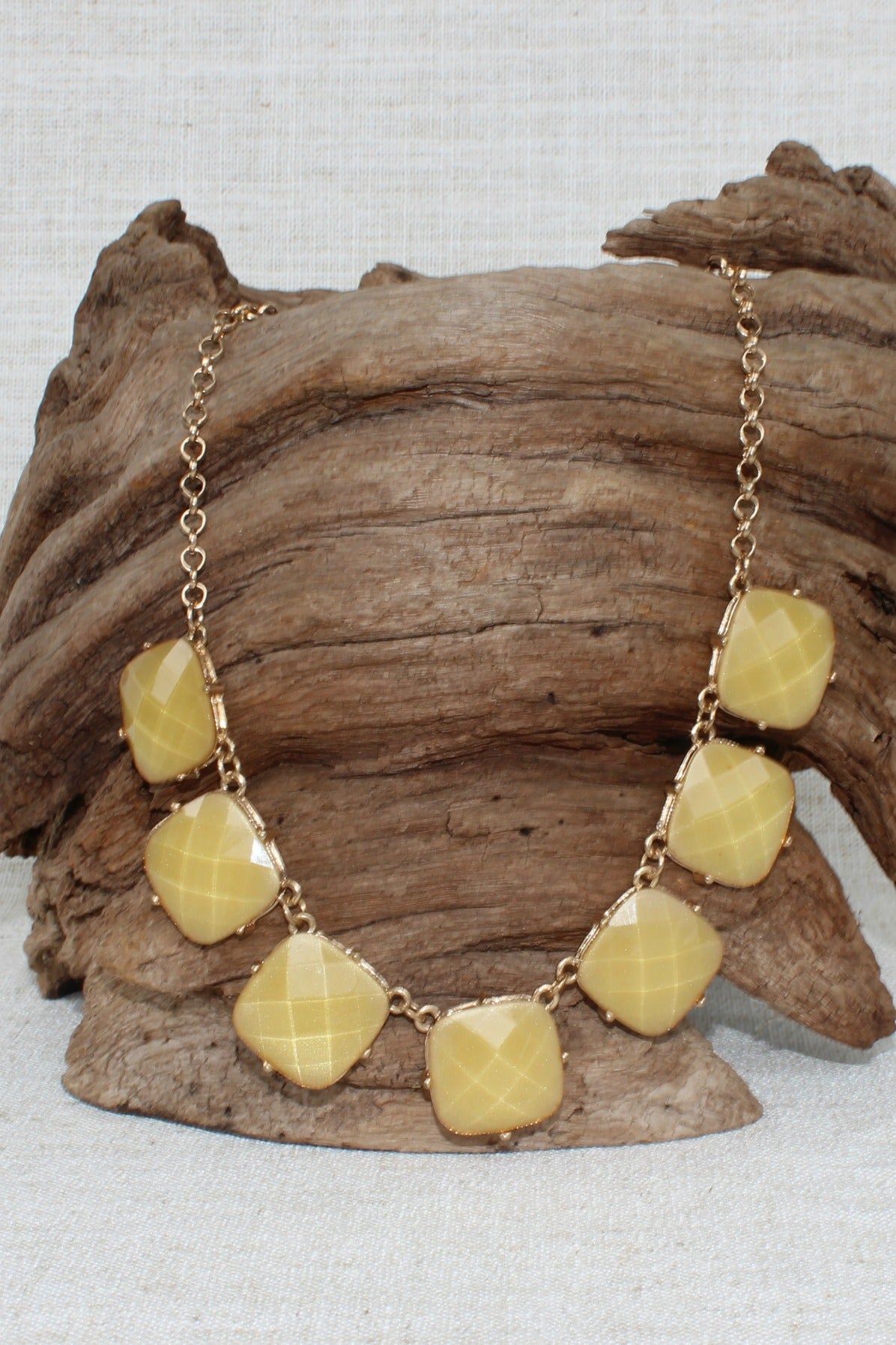 Necklace, Gold