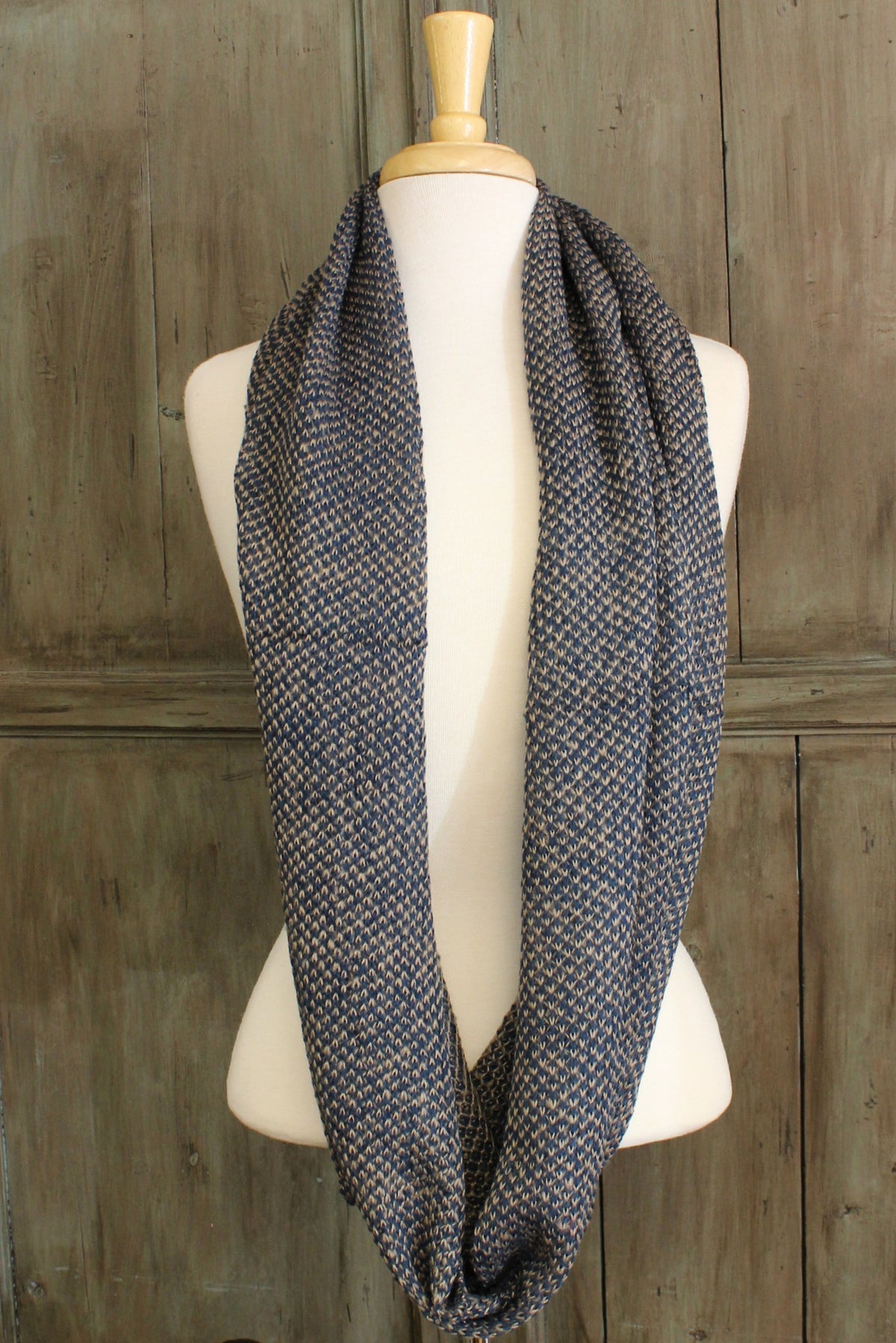 Two-tone V Stitch Infinity Scarf, Blue