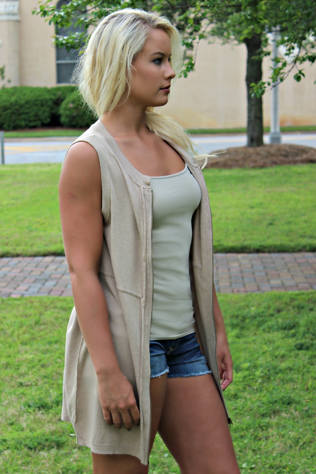 Ivy Jane: Lexie Sweater Vest, Taupe