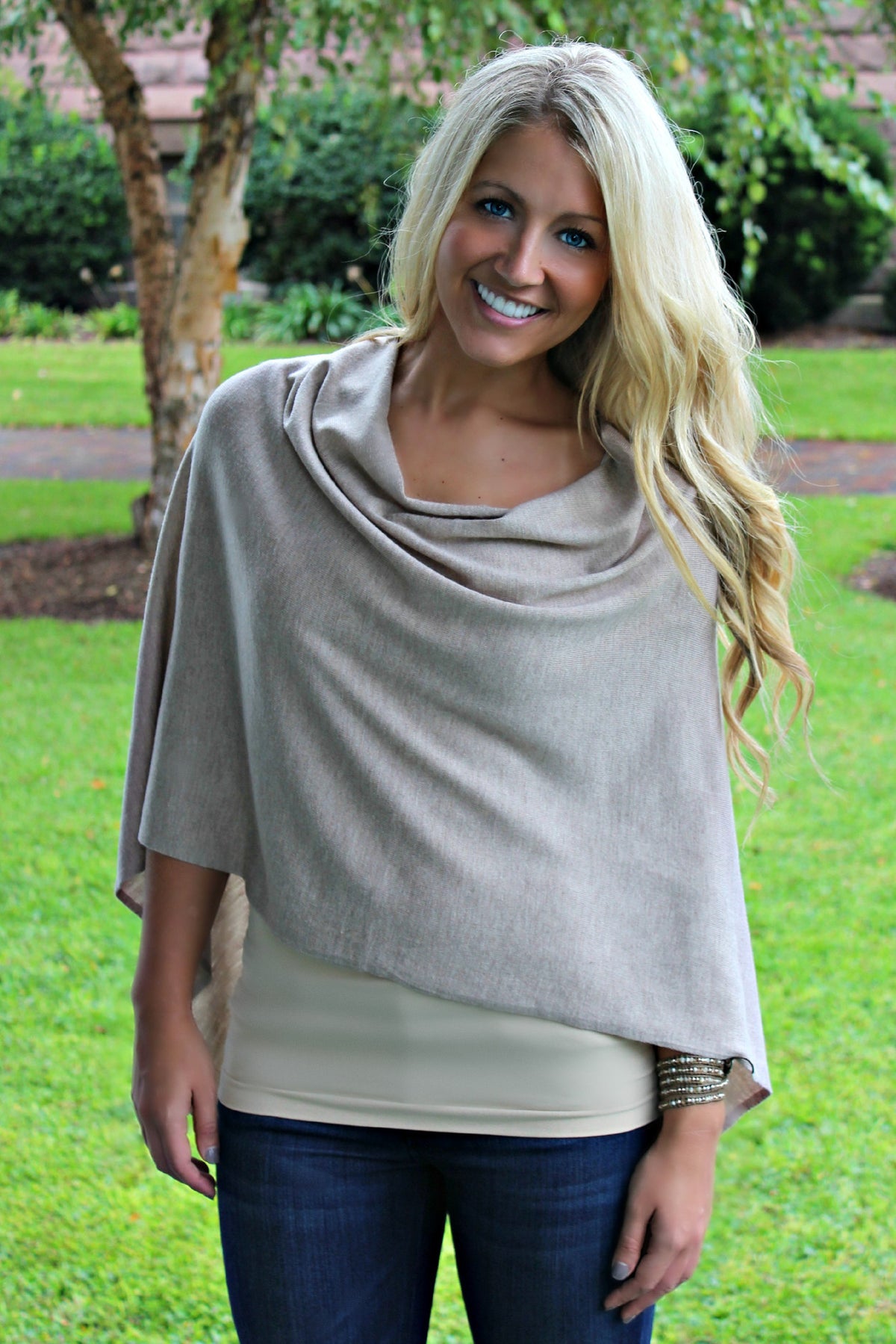 Eden Poncho, Taupe