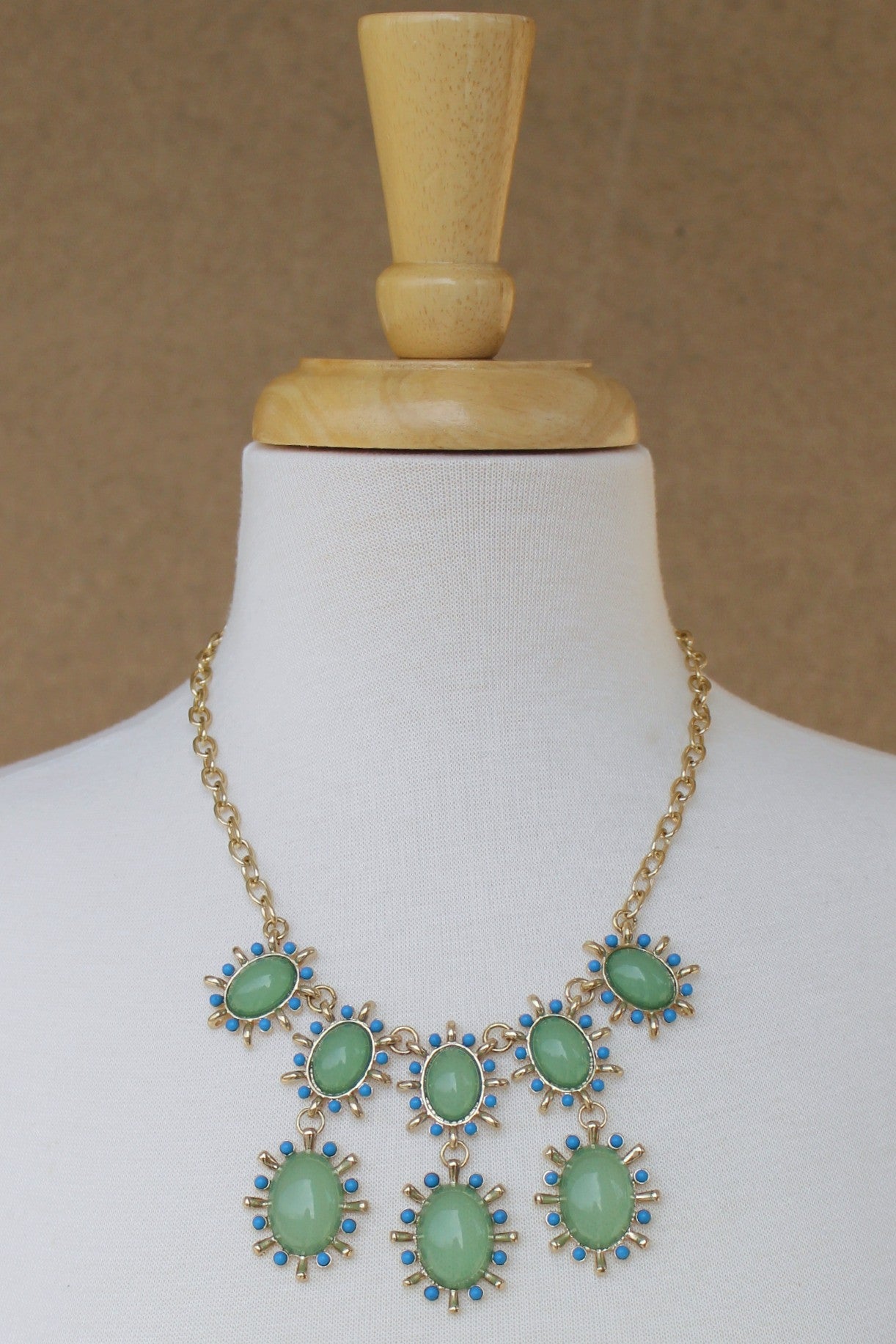 Oval Cabochon Beads Statement Necklace, Lime