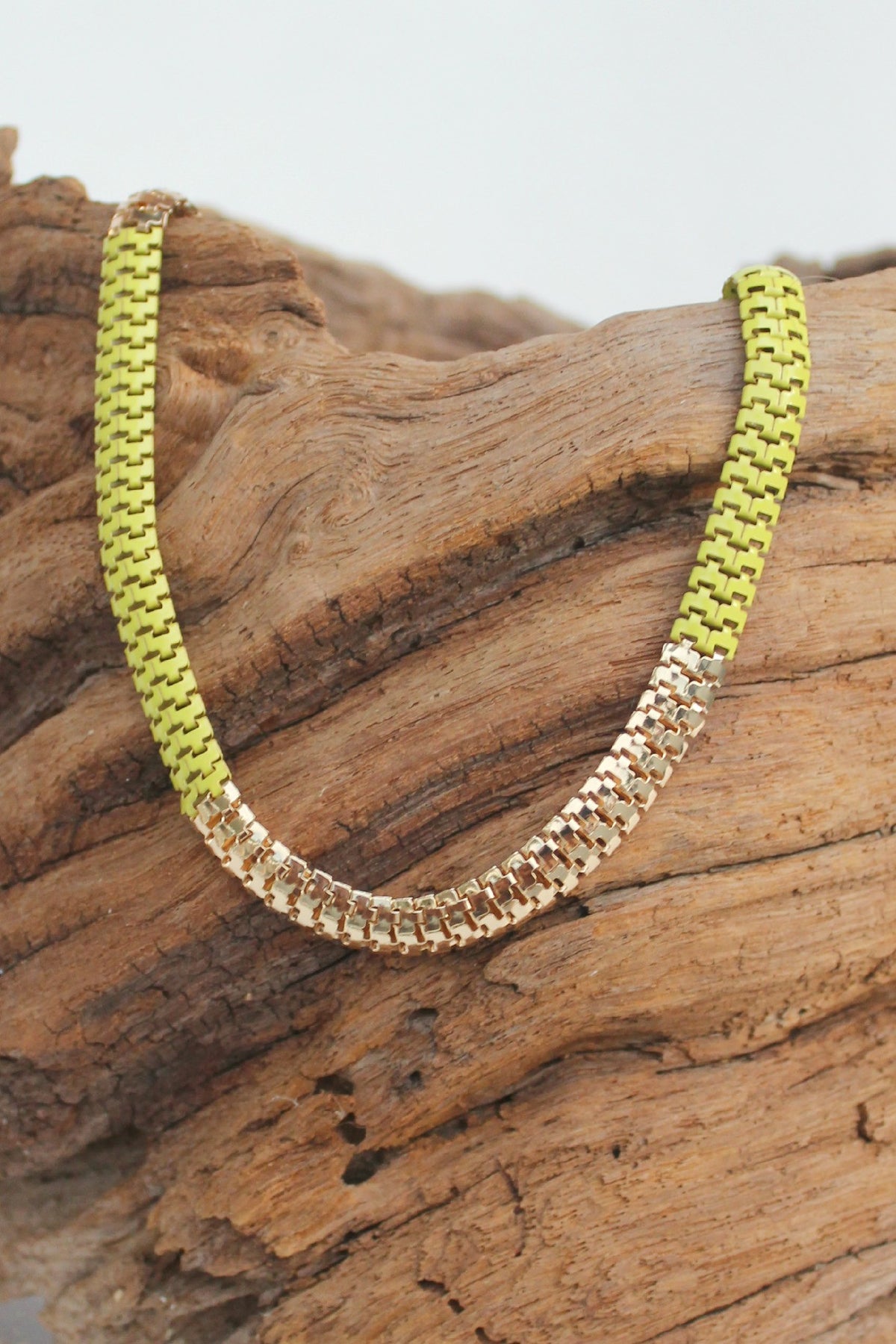 Colorblock Serpentine Necklace, Lime
