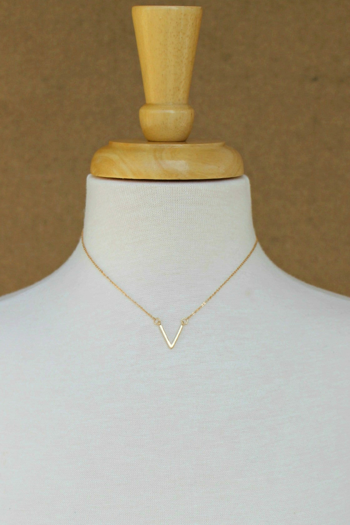 Delicate V Necklace, Gold
